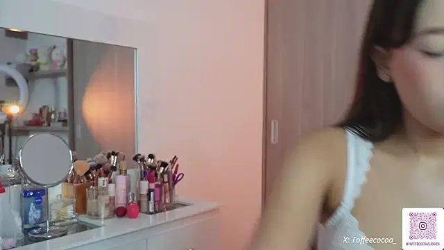 Freechat sophi_lii on StripChat