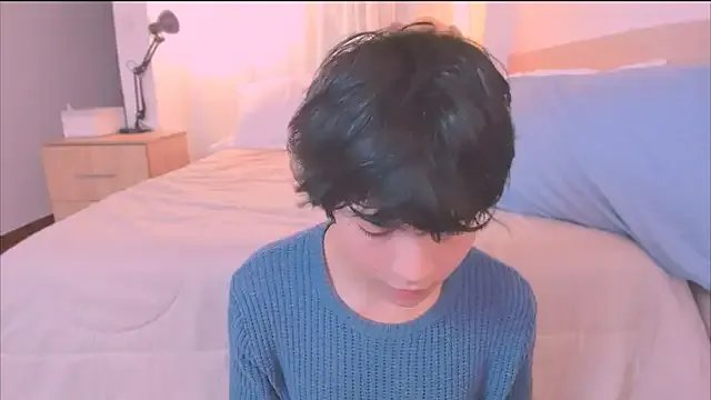 Sweet_Allan on StripChat 