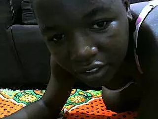 Freechat sweetchic_ on StripChat