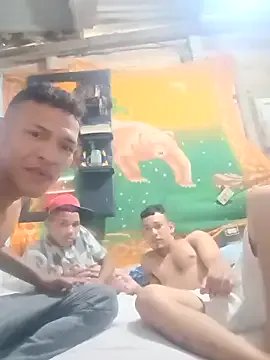 twobigscock23