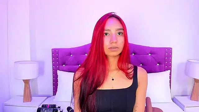 Freechat ximena_vasquez8 on StripChat