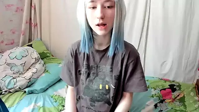 Yoonhee_Kiss on StripChat 